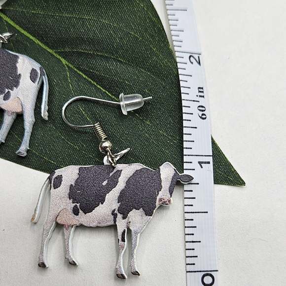 Black white moo cow acrylic dangle earrings Cute Chic Dairy Cattle Animal Drop H - Picture 6 of 8